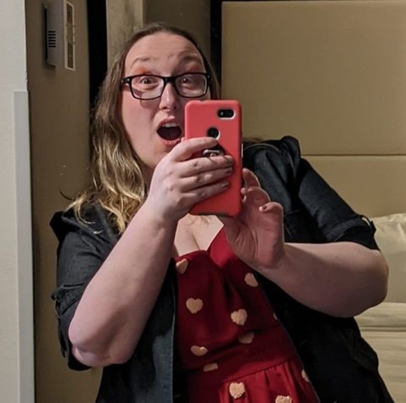 Meet your Posher, Marlo - Picture 1 of 1